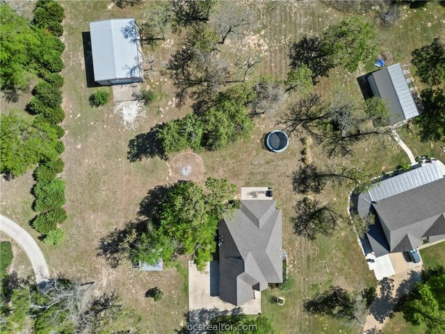 638 Oak Tree Lane, Franklin, TX 77856