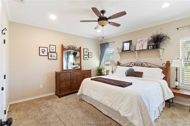 638 Oak Tree Lane, Franklin, TX 77856