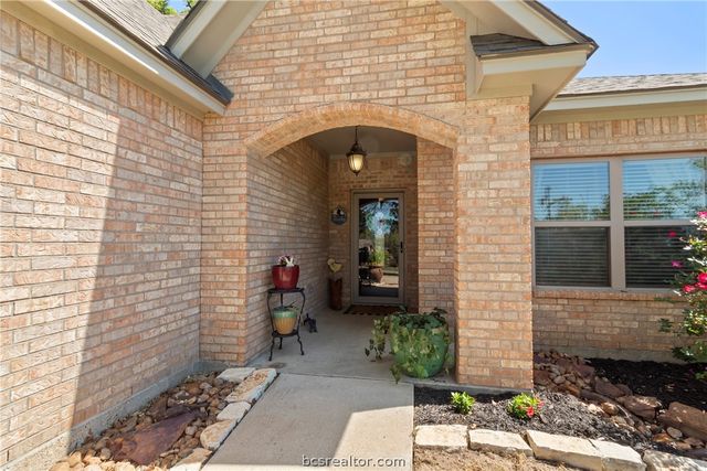 638 Oak Tree Lane, Franklin, TX 77856