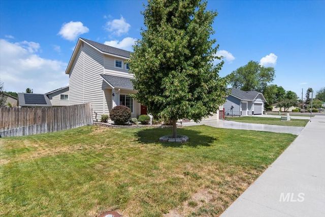 1451 N 14th E, Mountain Home, ID 83647