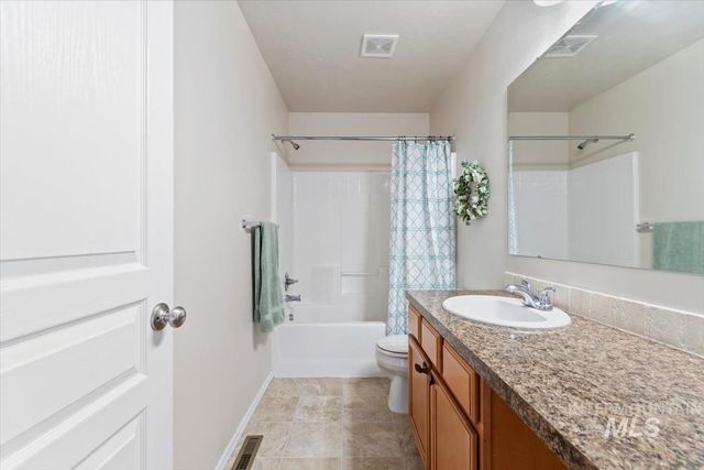 1451 N 14th E, Mountain Home, ID 83647