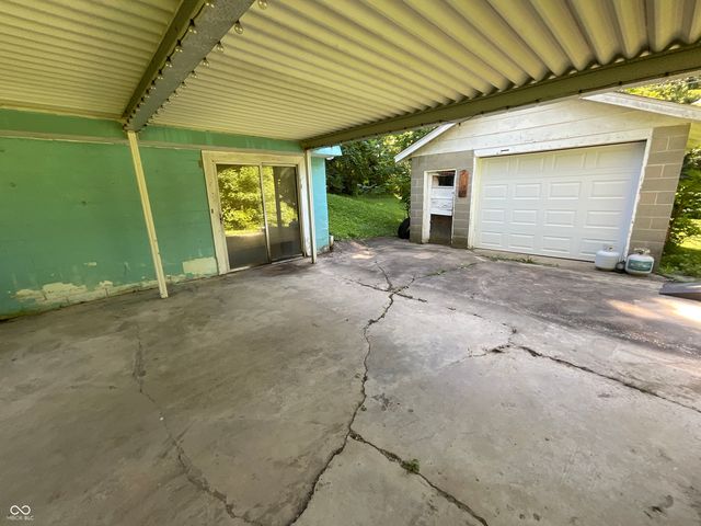 1526 Freeman Road, Spencer, IN 47460