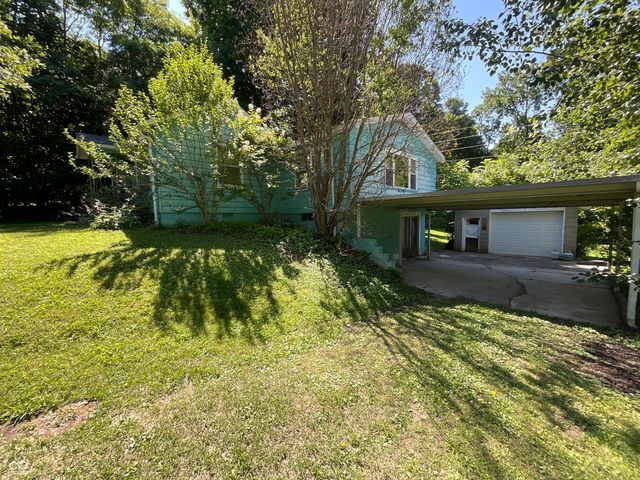 1526 Freeman Road, Spencer, IN 47460