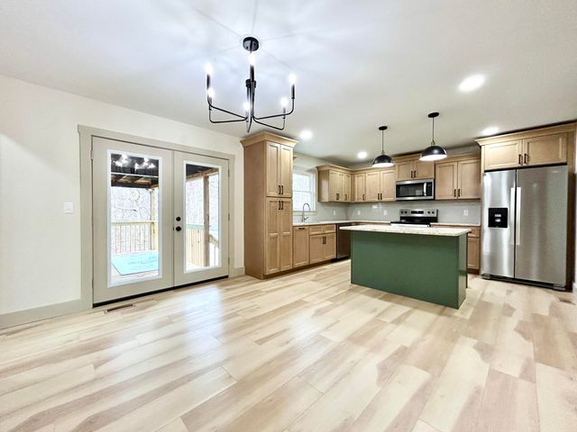 3810 Castlewood Court, Somerset, KY 42503