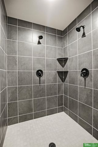 21108 Arlington Street, Elkhorn, NE 68022