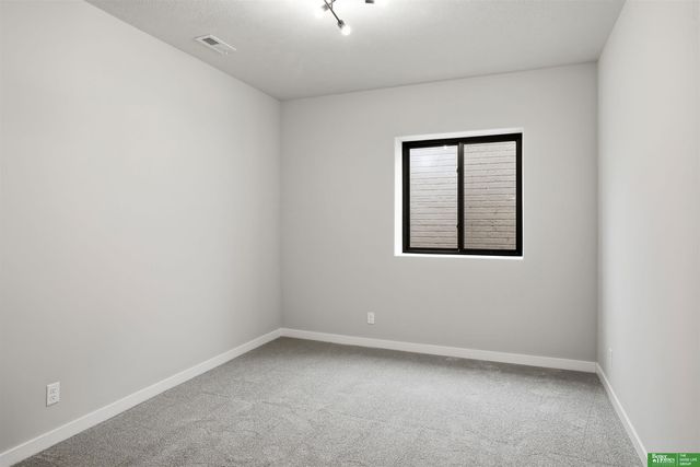 21108 Arlington Street, Elkhorn, NE 68022