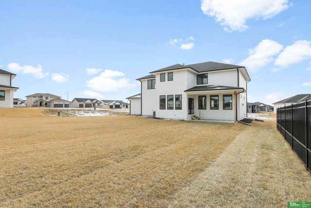 21108 Arlington Street, Elkhorn, NE 68022