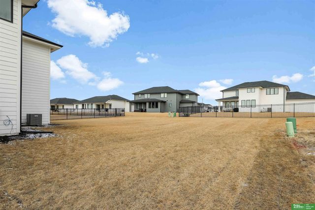 21108 Arlington Street, Elkhorn, NE 68022