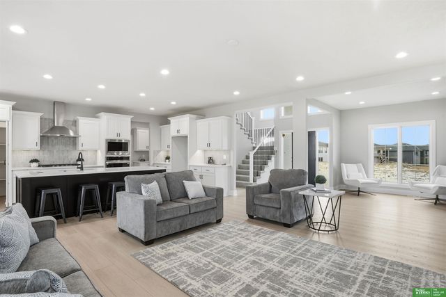 21108 Arlington Street, Elkhorn, NE 68022