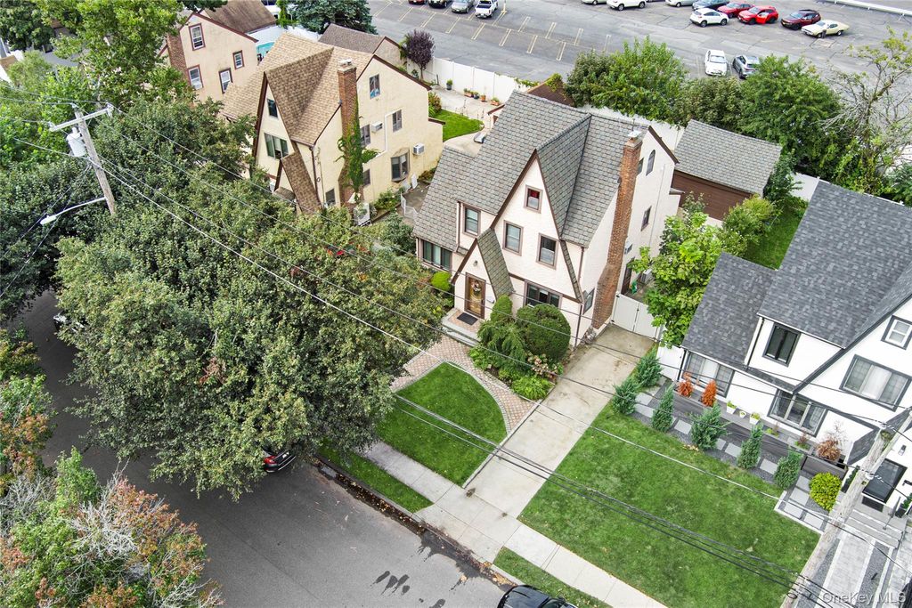 43 Marlborough Road, West Hempstead, NY 11552 — exterior