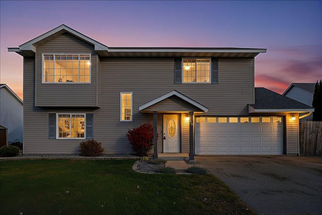 820 River Terrace, Prescott, WI 54021