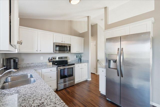 820 River Terrace, Prescott, WI 54021