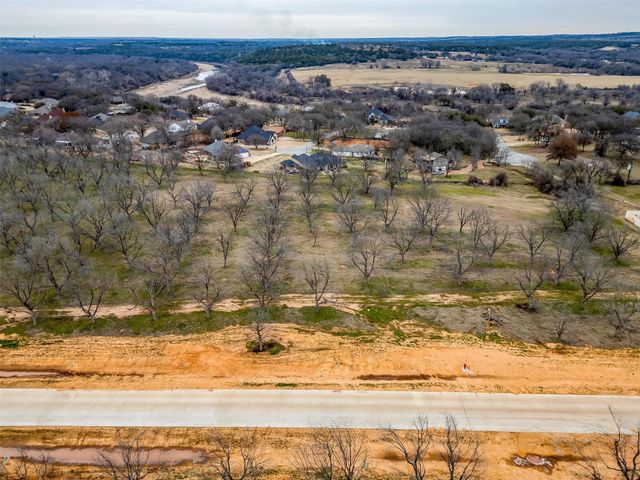 1024 East Landings North, Granbury, TX 76049