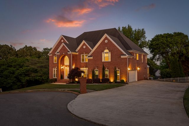 6404 Beacon Pointe Circle, Hixson, TN 37343
