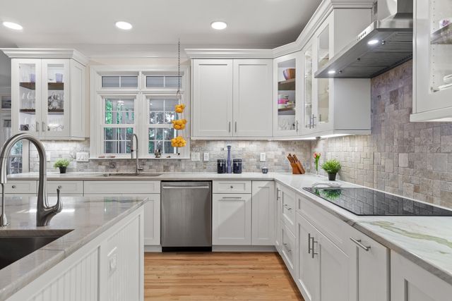 6404 Beacon Pointe Circle, Hixson, TN 37343
