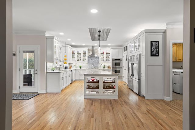 6404 Beacon Pointe Circle, Hixson, TN 37343