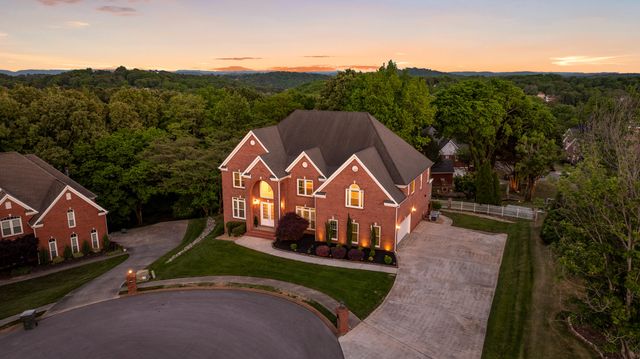 6404 Beacon Pointe Circle, Hixson, TN 37343