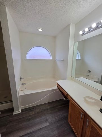 2858 Saint Thomas Lane, Lancaster, TX 75146
