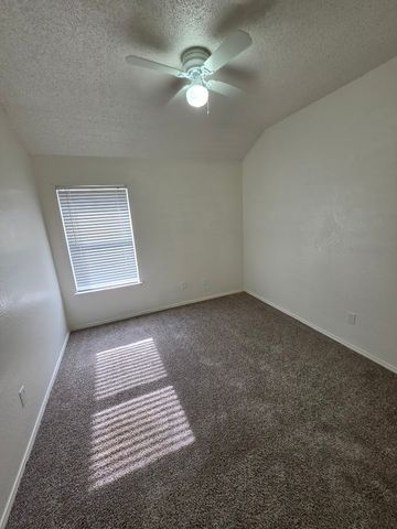 2858 Saint Thomas Lane, Lancaster, TX 75146