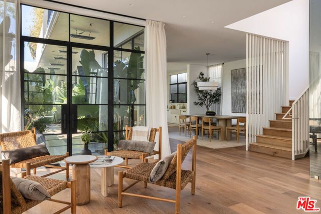 745 Sunset Avenue, Venice (los Angeles), CA 90291