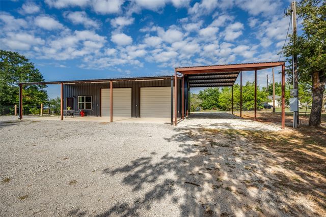 227 Lanier Road, Forestburg, TX 76239