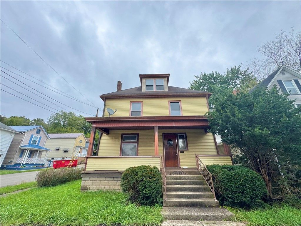 Image 1 of property listing at 1101 Pollock Ave, New Castle, PA 16101