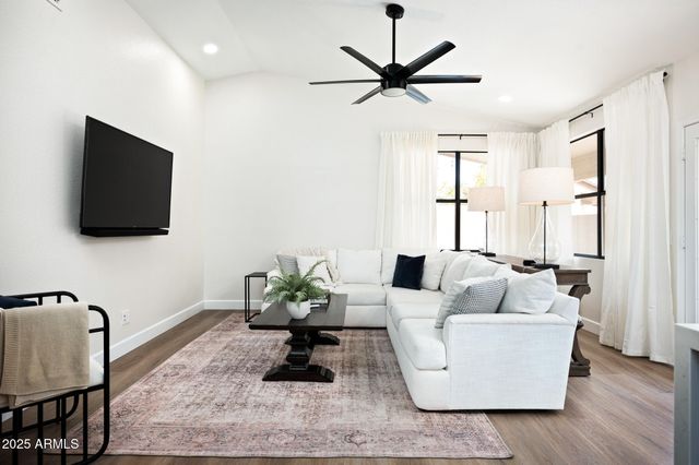 4706 E JAEGER Road, Phoenix, AZ 85050