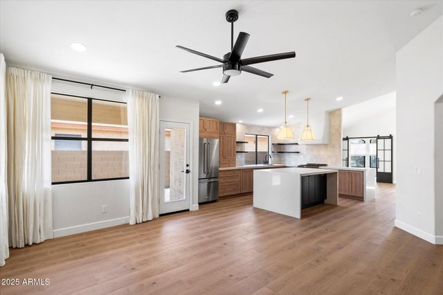 4706 E JAEGER Road, Phoenix, AZ 85050