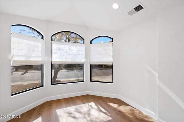 4706 E JAEGER Road, Phoenix, AZ 85050