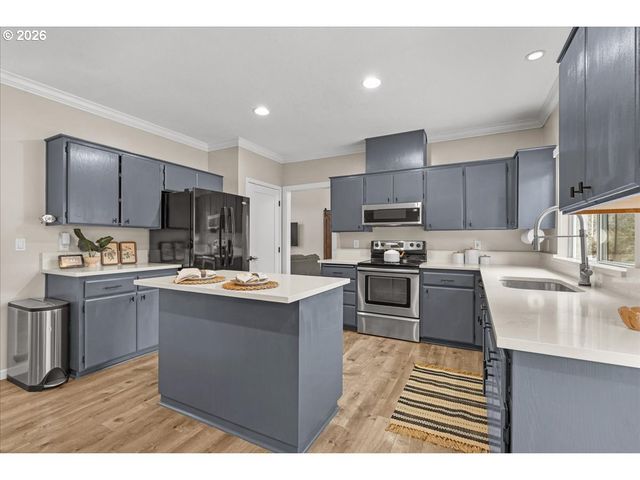 16861 Sw HARGIS Rd, Beaverton, OR 97007