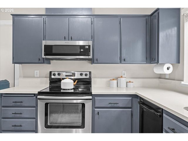 16861 Sw HARGIS Rd, Beaverton, OR 97007