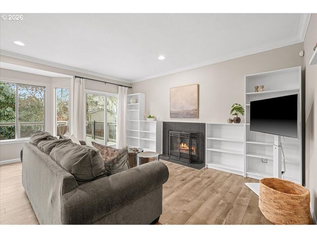 16861 Sw HARGIS Rd, Beaverton, OR 97007