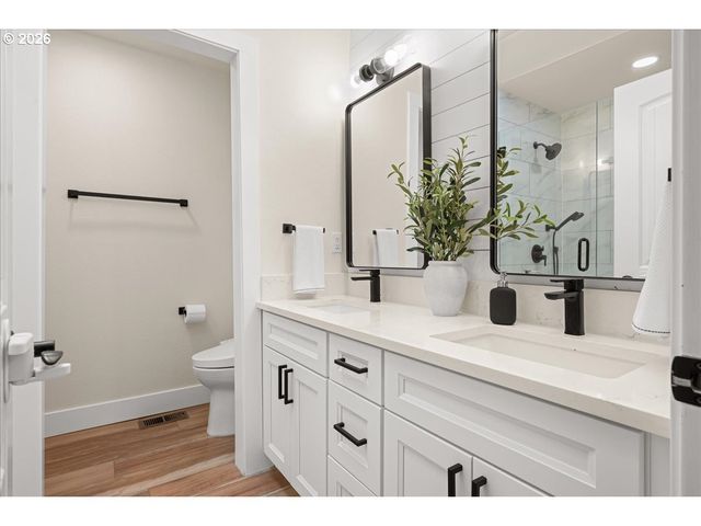 16861 Sw HARGIS Rd, Beaverton, OR 97007