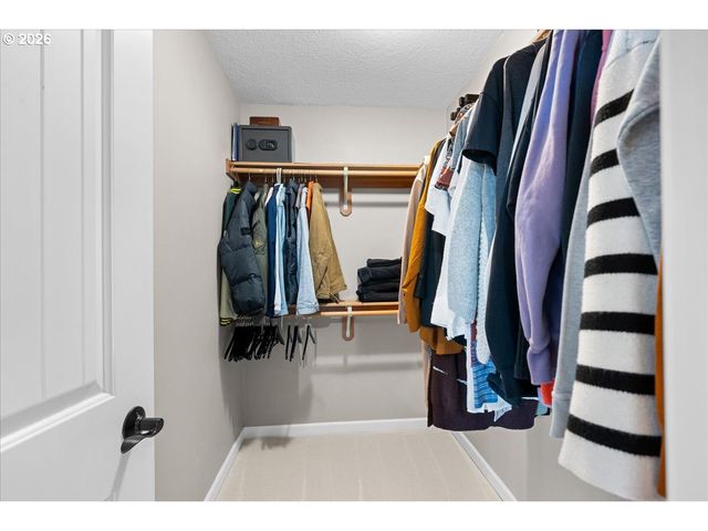 16861 Sw HARGIS Rd, Beaverton, OR 97007