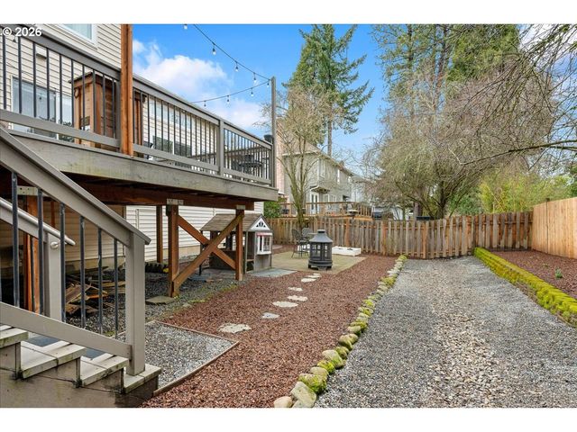 16861 Sw HARGIS Rd, Beaverton, OR 97007