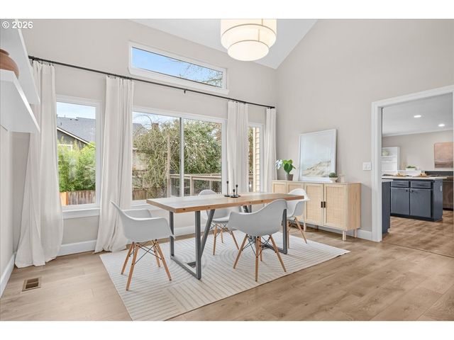 16861 Sw HARGIS Rd, Beaverton, OR 97007