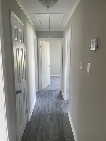 1005 Southampton Street, Angleton, TX 77515