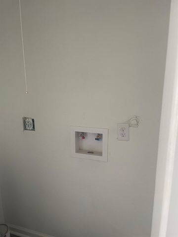 1005 Southampton Street, Angleton, TX 77515