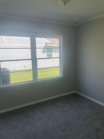 1005 Southampton Street, Angleton, TX 77515