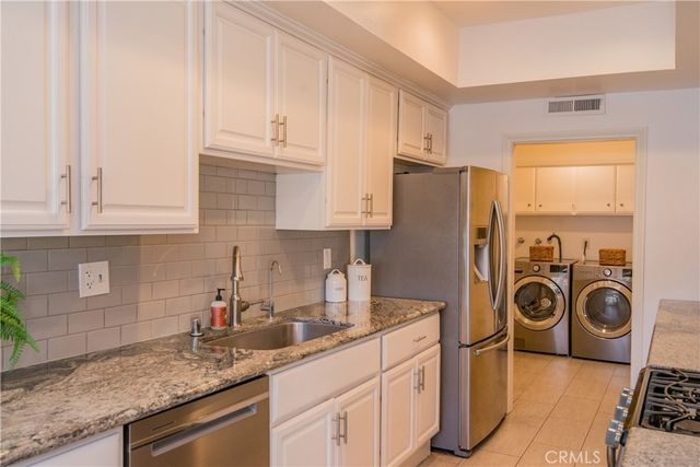 1739 Federal Avenue 204, Los Angeles, CA 90025