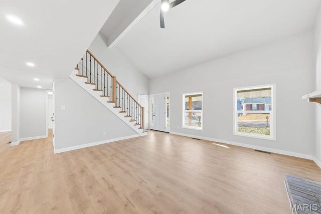 12768 Coachlight Square Drive, Florissant, MO 63033