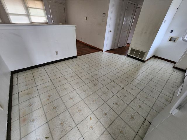 843 Harbor Drive, Lewisville, TX 75057