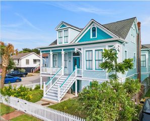 3301 Ursuline Street, Galveston, TX 77550