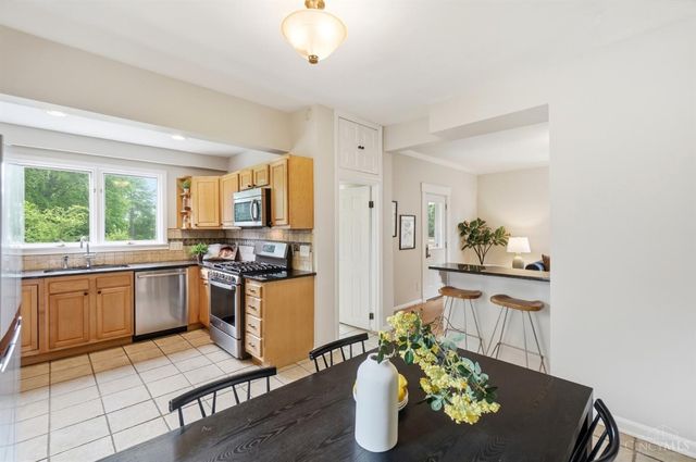 3236 Beredith Place, Cincinnati, OH 45213