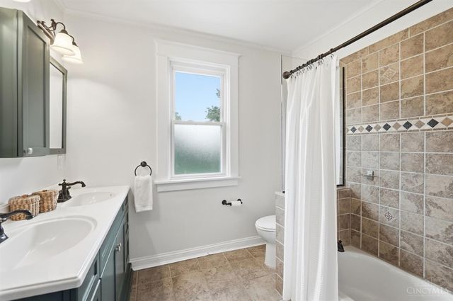 3236 Beredith Place, Cincinnati, OH 45213