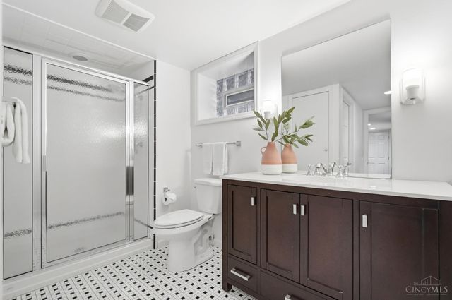 3236 Beredith Place, Cincinnati, OH 45213