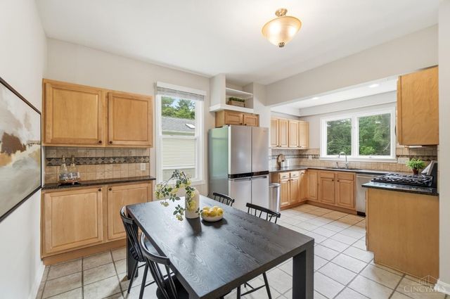 3236 Beredith Place, Cincinnati, OH 45213