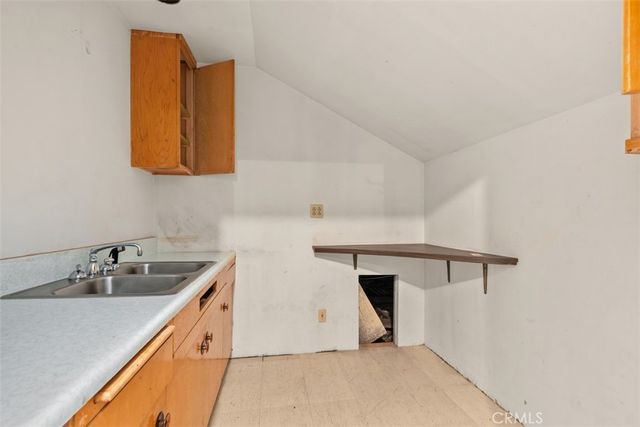 10253 Angell, Downey, CA 90242