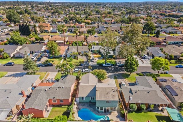 10253 Angell, Downey, CA 90242