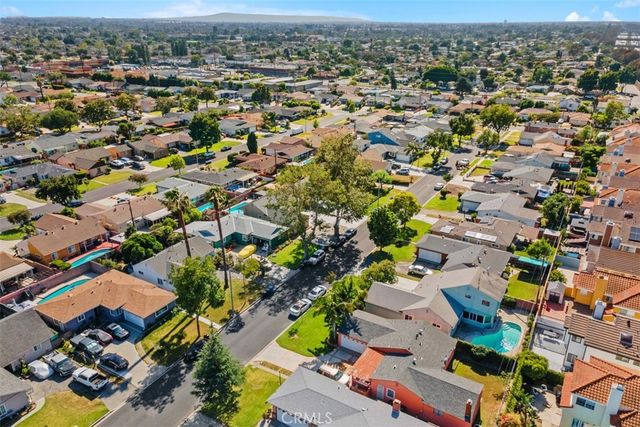 10253 Angell, Downey, CA 90242